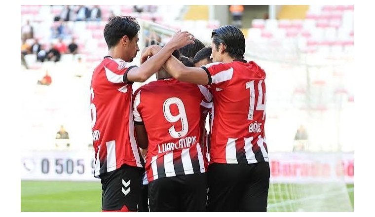 Turquie : Appindangoyé et Sivasspor renversés en quatre minutes par Batman Petrolspor