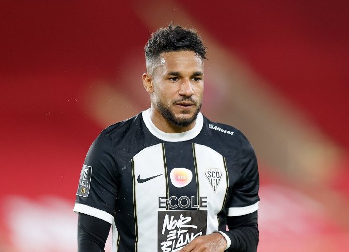 Angers SCO : Jim Allevinah signe son retour à l'entraînement, mais reste préservé face à Lens