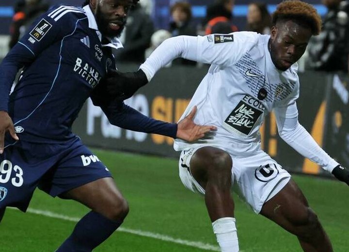 Angers SCO : Inquiétude pour Jacques Ekomié, sorti sur blessure face au Paris FC