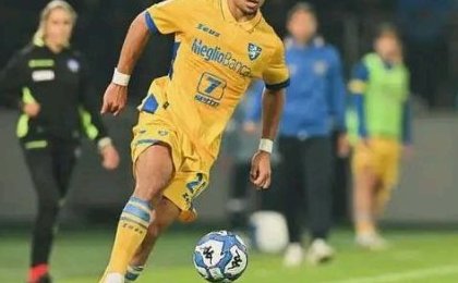 Serie B : Anthony Oyono XXL face à la Juve Stabia, la Panthère rugit avant la CAN