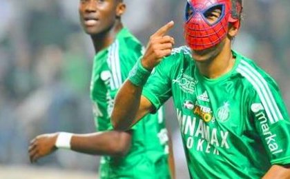 Pierre-Emerick Aubameyang offre la victoire aux Verts, Zlatan Ibramovitc prévenu