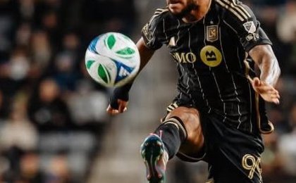 Denis Bouanga inscrit un doublé en Champions Cup avec le Los Angeles FC