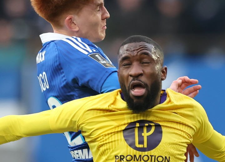 Ligue 1 : Shavy Babicka et Toulouse s'effondrent face au Racing Club de Strasbourg
