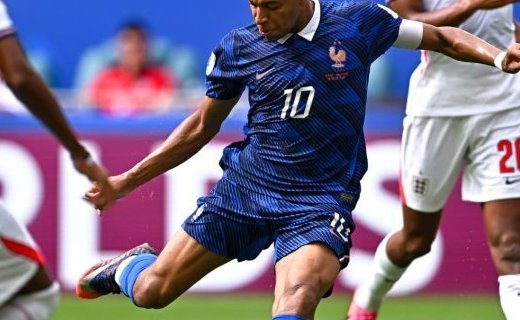 Mondial 2026 : Le bronze pour l'Angleterre qui domine la France au terme d'un festival de buts