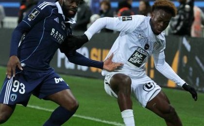 Angers SCO : Inquiétude pour Jacques Ekomié, sorti sur blessure face au Paris FC