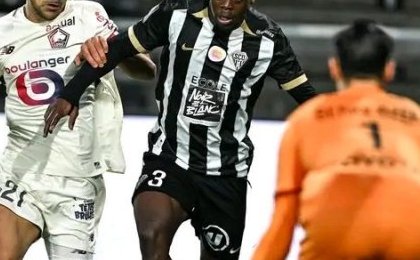 Ligue 1 : Angers SCO marque le pas, Jacques Ekomié dans le dur face à Lille