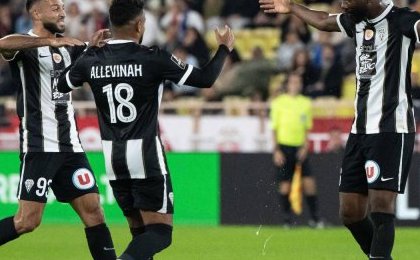 Ligue 1 : Le SCO d'Angers d'Allevinah et Ekomie s'incline en fin de match face à Monaco