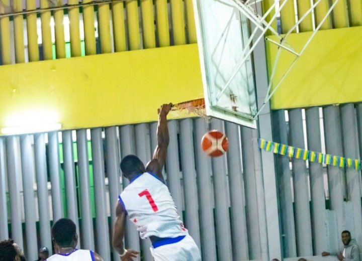 Supra Ligue : Espoir BC sur le trône de basketball de l'Estuaire