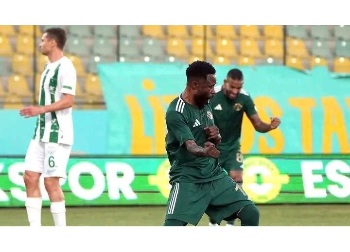 2.Lig : Erokspor écrase Serik Belediye, Guelor Kanga décisif