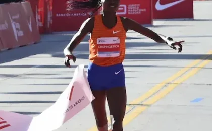 Marathon de Chicago : la Kenyane Ruth Chepngetich bat le record du monde 