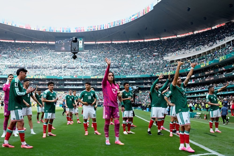Mondial 2026 : Le Mexique réussit son entrée en compétition face à l'Afrique du Sud réduite à 9
