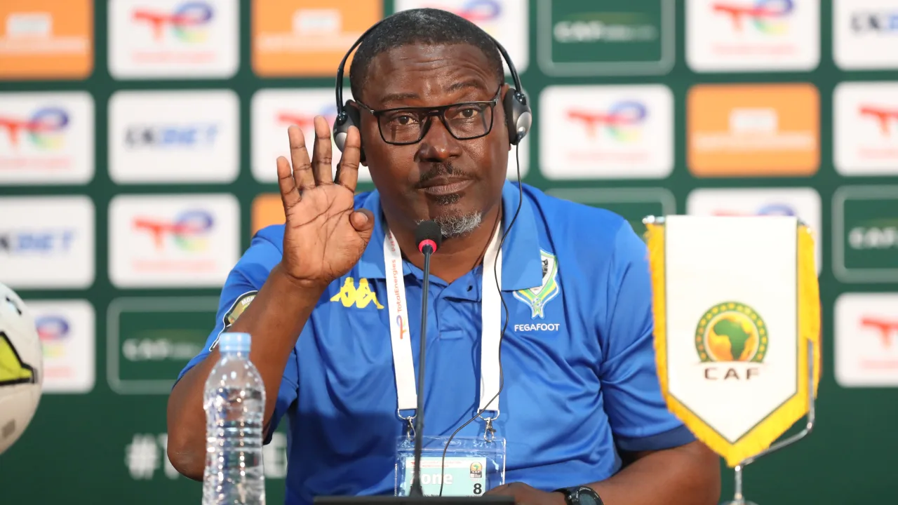 Panthères du Gabon U23 : Saturnin Ibela dévoile son staff face avant de défier la Tunisie
