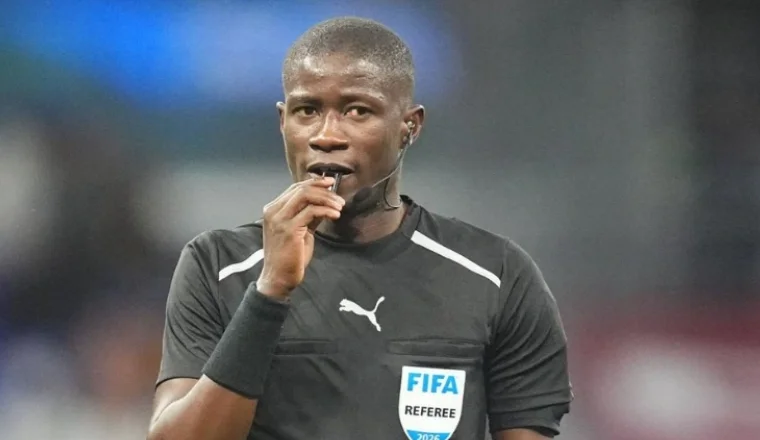 Éliminatoires CAN 2027 : Pierre Ghislain Atcho et 3 de ses pairs gabonais aux commandes d'Algérie vs Togo