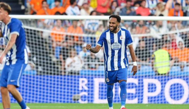 LaLiga : Aubameyang frappe encore, le Deportivo domine Valence