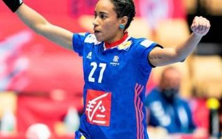 Estelle Nze Minko, sacrée MVP de l'Euro de handball 2020 !