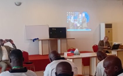 Taekwondo : la fédération gabonaise forme 100 arbitres, coachs et athlètes à Libreville