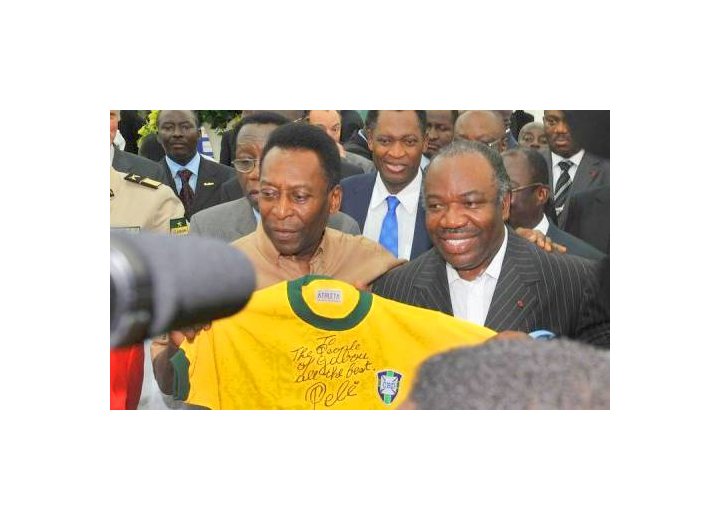 Pelé invité star pour une campagne de lutte contre le sida