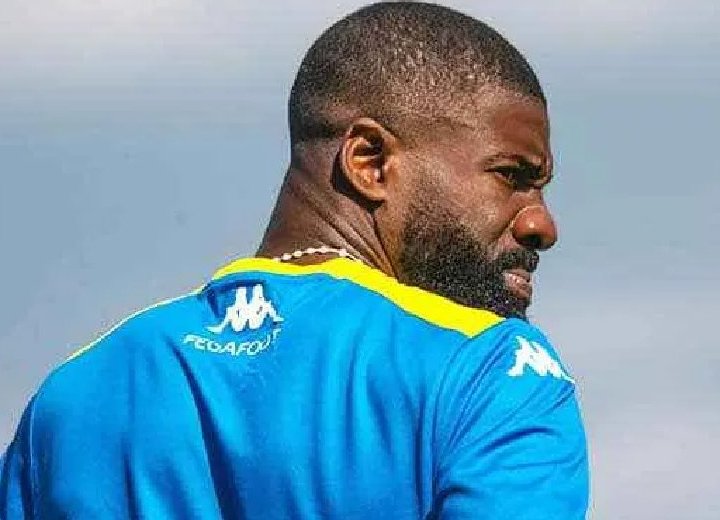 Écuele Manga revient sur son transfert avorté à Bordeaux : « Je suis toujours disponible »