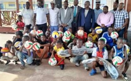 Anicet Claude Mbina prend les commandes de la 9e ligue de volleyball du Gabon