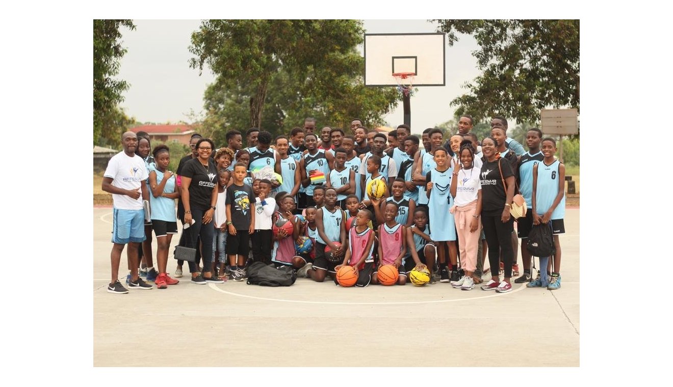 Don Bosco Basketball Club reçoit un don de matériel de l'association Affermyr 